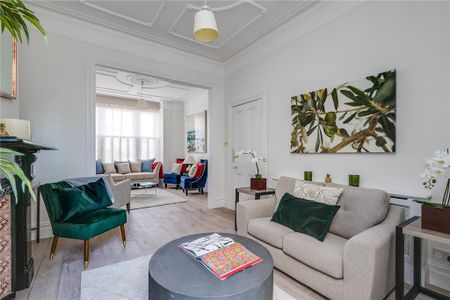 4 bedroom house to rent - Photo 2