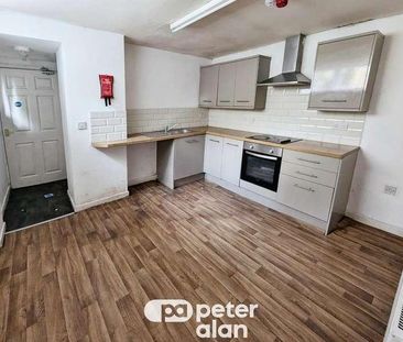 Clytha Square, NP20 - Photo 1