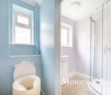 3 bedroom detached bungalow to rent - Photo 1