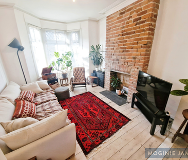 3 bedroom terraced house to rent - Photo 3