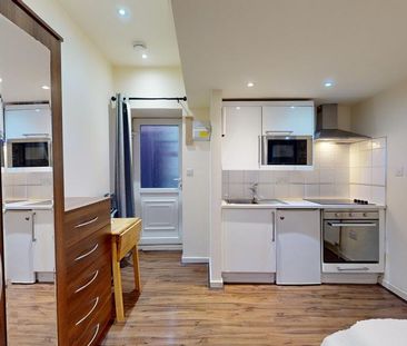 Studio to rent - Photo 3