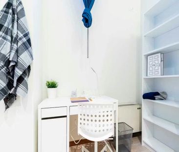 Via Franco Bolognese, Bologna, Emilia-Romagna 40129 - Photo 2