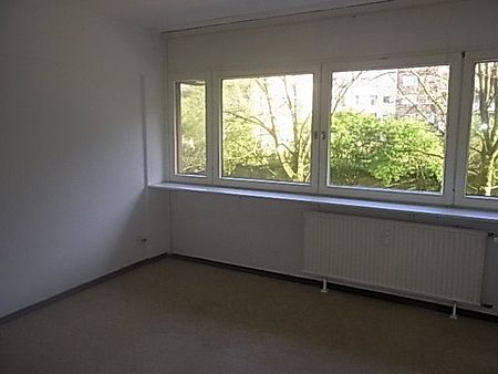 Mit Wohnberechtigungsschein: 2-Zimmer-Wohnung mit Balkon - Photo 3