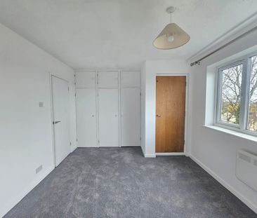 Runnymede Court, Southampton, West End - Photo 4