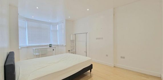 1 bedroom property to rent - Photo 2
