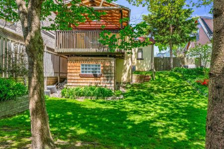 For Lease - 42 Forty First St Street, Toronto, Ontario - Photo 4