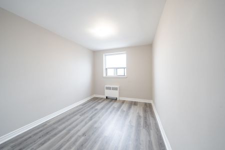 For Lease - 468 Ottawa Street Unit# 112B, Hamilton, Ontario - Photo 4