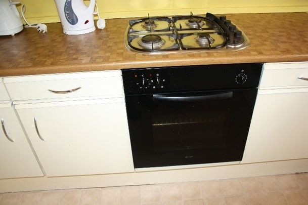 1 Bed Flat, Eastwood Avenue, G41 - Photo 1