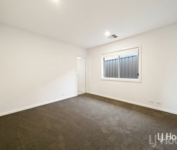 Spacious 4 Bedroom House - Photo 5