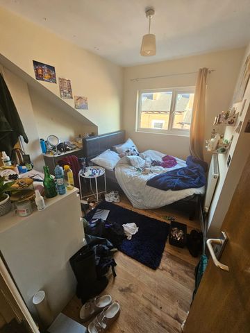 5 Bed - 13 Welton Place, Hyde Park, Leeds - LS6 1EW - Student - Photo 5