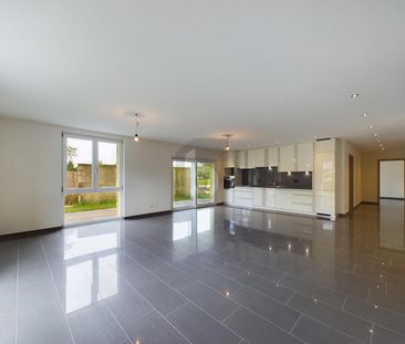 HELLER OFFENER WOHNBEREICH - Photo 1