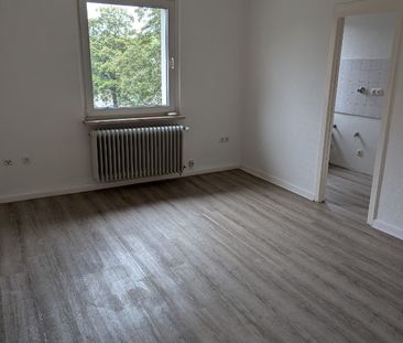 Schöne 3 Zimmer Wohnung in Hörde - bezugsfertig ab sofort - Photo 1