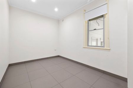 Family Home! - Photo 4