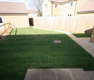 3 bedroom semi-detached house to rent - Photo 3
