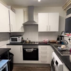 Room in a Shared House, Westmoreland Road, SE17 - Photo 3