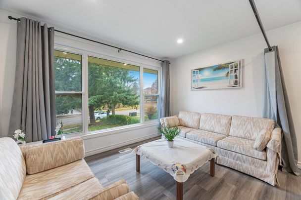 For Lease - 406 Tamarack Drive Unit# Upper, Waterloo, Ontario - Photo 1