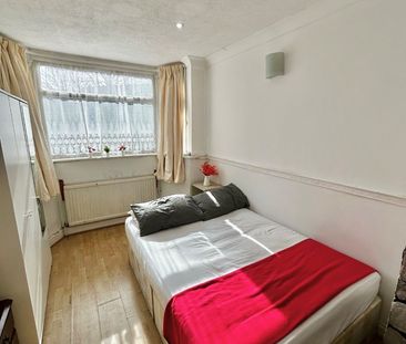 Room in a Shared House, Queensbury Road, HA0 - Photo 3