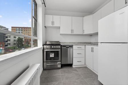 For Lease - 2515 Eglinton Avenue Unit# 302, Toronto, Ontario - Photo 4