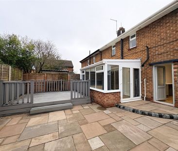 Stafford Avenue, Balderton, Newark, Nottinghamshire, NG24 - Photo 3