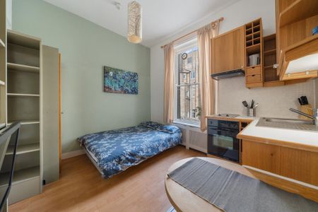 BILLS INCLUDED - A modern studio apartment in this period property in Pimlico, London SW1V - Student - Photo 2