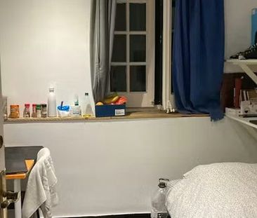 Carrer de Castellet, Barcelona, Catalonia 08034 - Photo 2