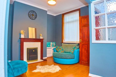 Room in a Shared House, Manchester, M40 - Photo 3
