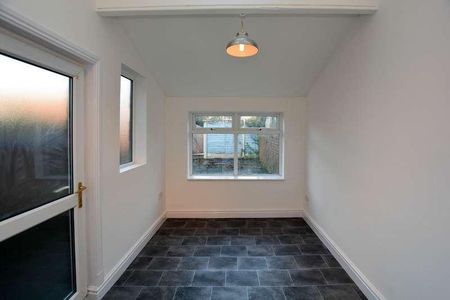 Park Road, Orrell, Wigan, WN5 - Photo 2