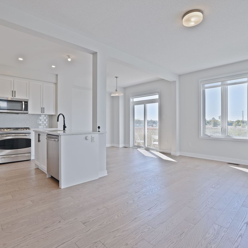 For Lease - 116 Main Halyard Lane, Barrhaven, Ontario - Photo 1