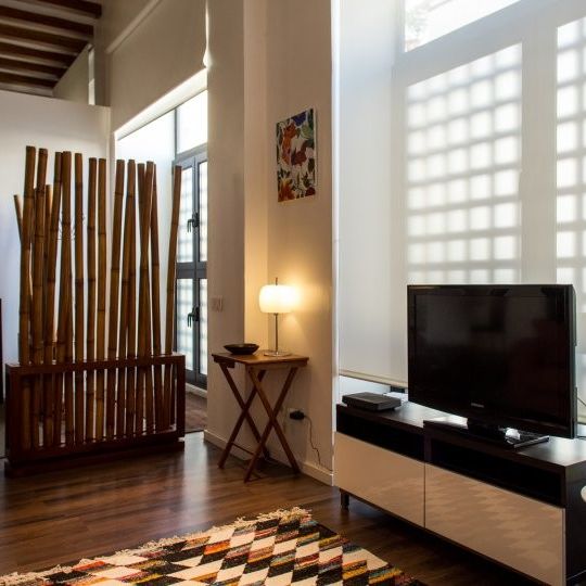 barcelona, Catalonia 08012 - Photo 1