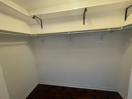 For Lease - 17 Neuchatel Avenue, Vaughan, Ontario - Photo 2