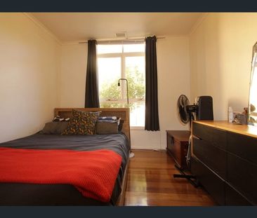 7/137 Clarke Street, Northcote VIC 3070 - Photo 3