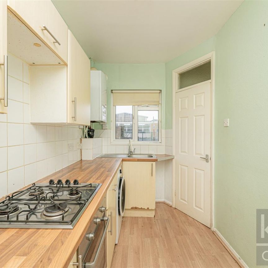 3 Bedroom Maisonette To Let - Photo 1