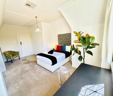 South Yarra - Photo 4