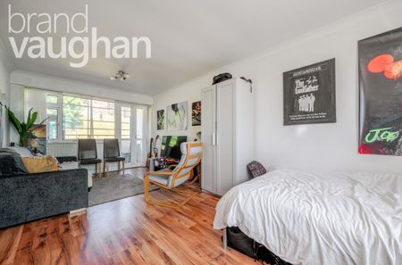 3 bedroom apartment to rent - Photo 2