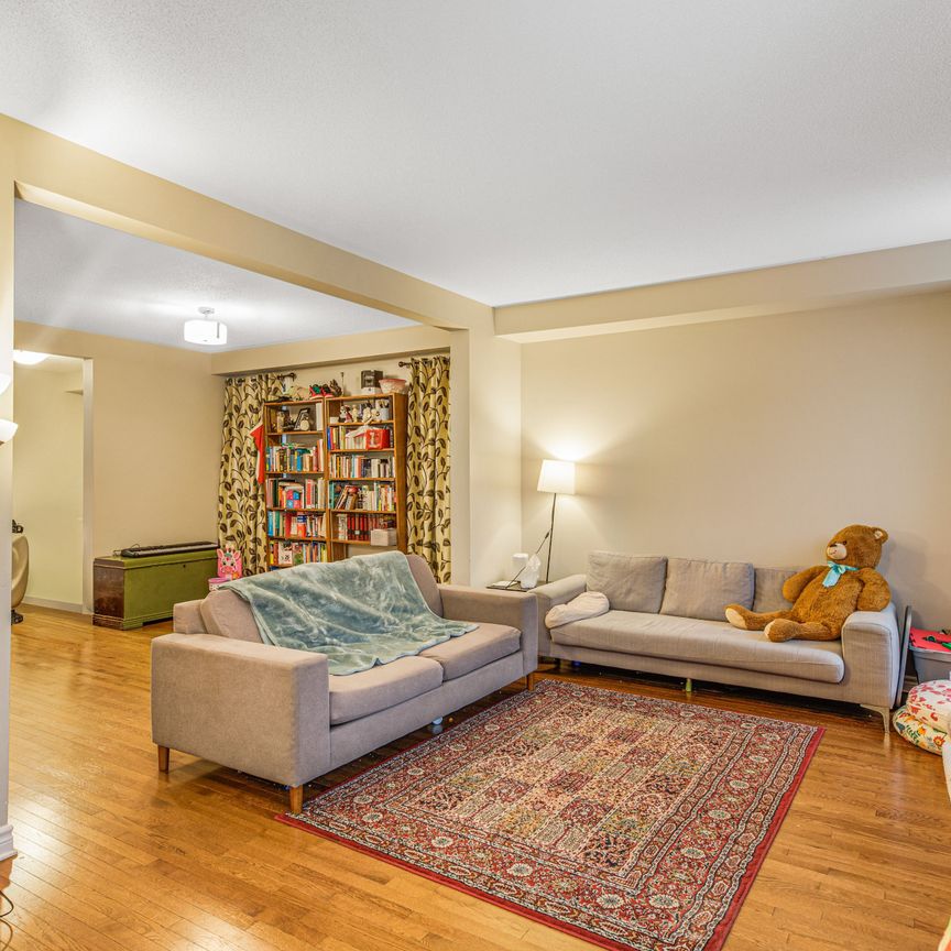 For Lease - 84 Russet Terrace, Barrhaven, Ontario - Photo 1