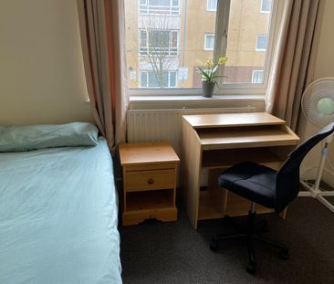 2 Bed Detached House, Nightingale Avenue, HA1 - Photo 3