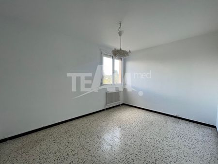 Location Appartement 3 pièces 72m² SETE 34200 - Photo 4