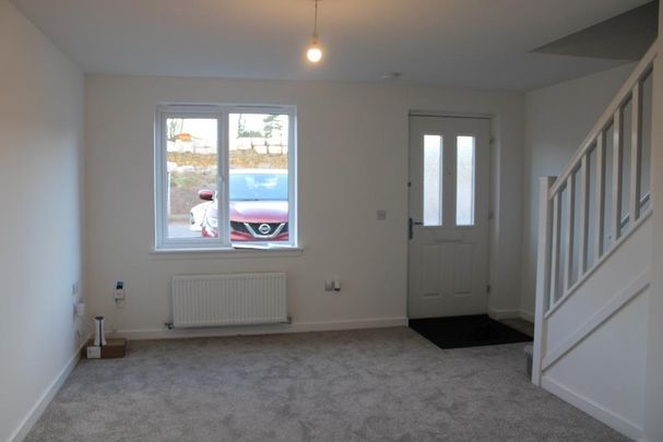 2 bed terraced house for rent in Fernieside - Photo 1