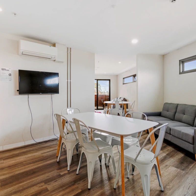 Small Ensuite - Photo 1