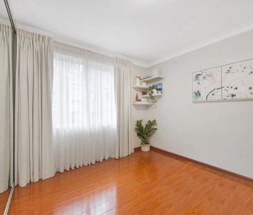 Cosmopolitan City Living With Space And Elegance - Photo 3