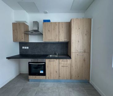Location Appartement 3 pièces 56 m2 à Saint-Étienne - Photo 2