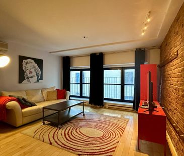 Superbe Condo situé dans le vieux-Montréal, complètement meublé et ... - Photo 3