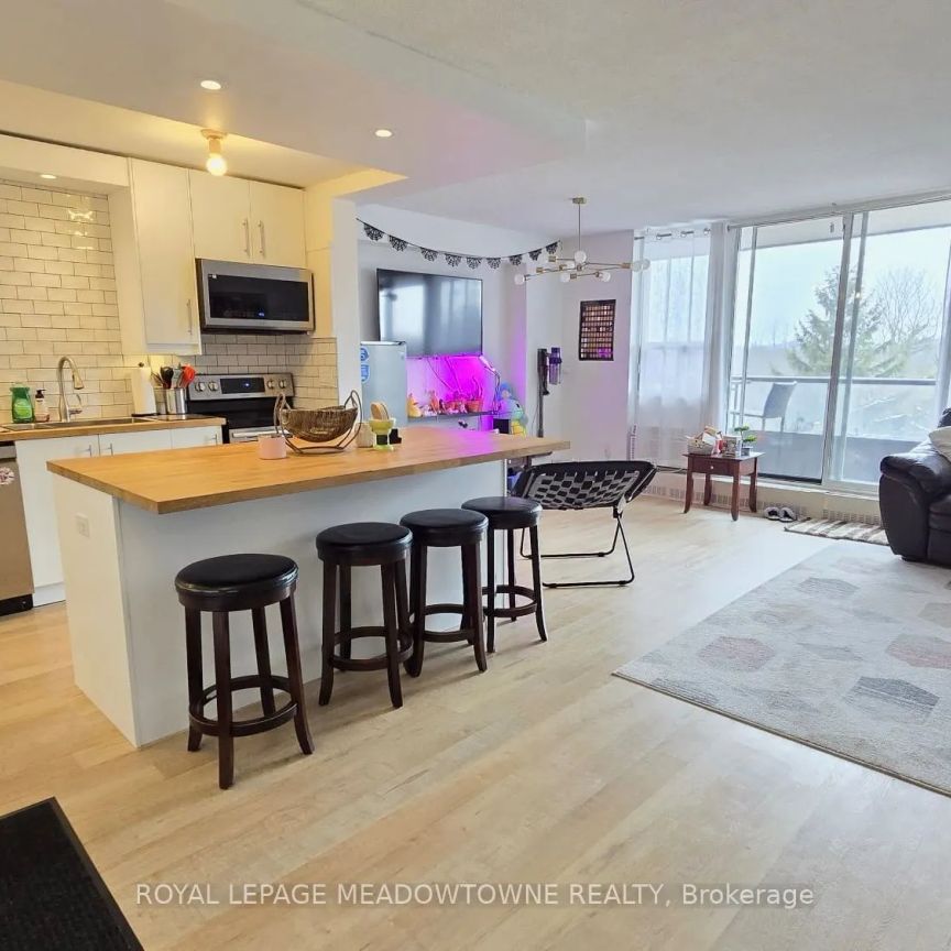 1964 Main Street W #904 - Photo 1