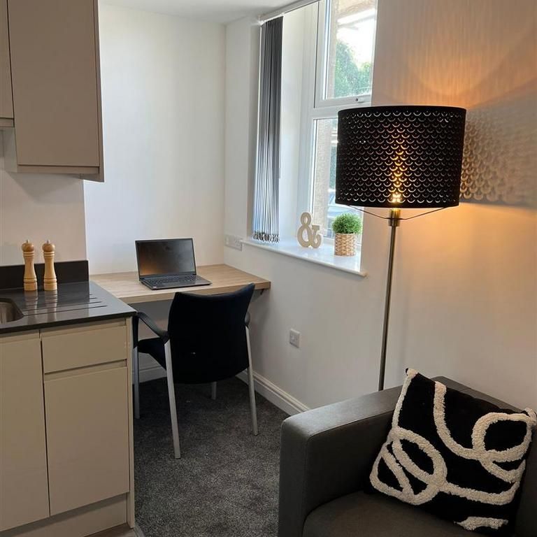 1 bedroom private hall to rent - Photo 1