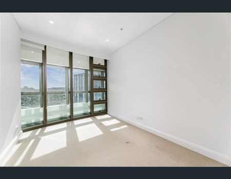 Modern Lifestyle & Luxury Living - 3-Bedroom Apartment in Australia Towers - Photo 3