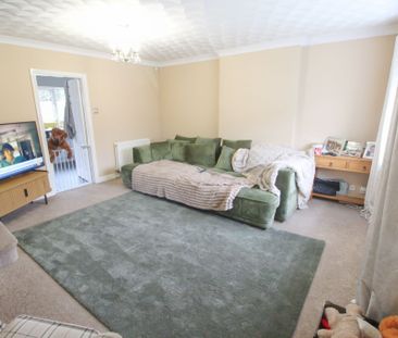 Palatine Close, WN3, Wigan - Photo 2