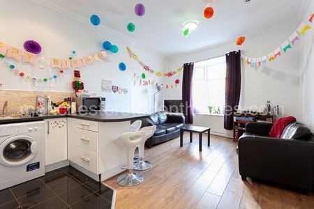 Wilmslow Road, Manchester, M14 6NW - Photo 3