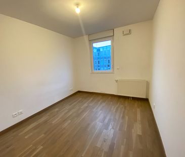 Location Appartement 3 pièces 67m² - Photo 5