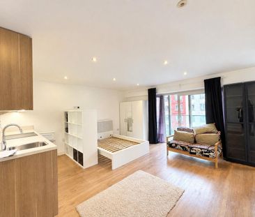 Studio to rent - Photo 5