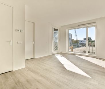 Appartement te huur: Osdorpplein 915 1068 TD Amsterdam - Photo 1